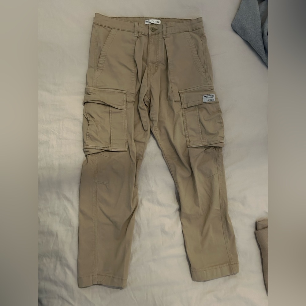 Zara Men's Khaki Cargo Trousers